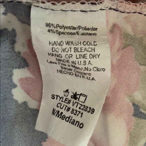 Vanilla Bay Floral Flowy Tank - Picture 8 of 8